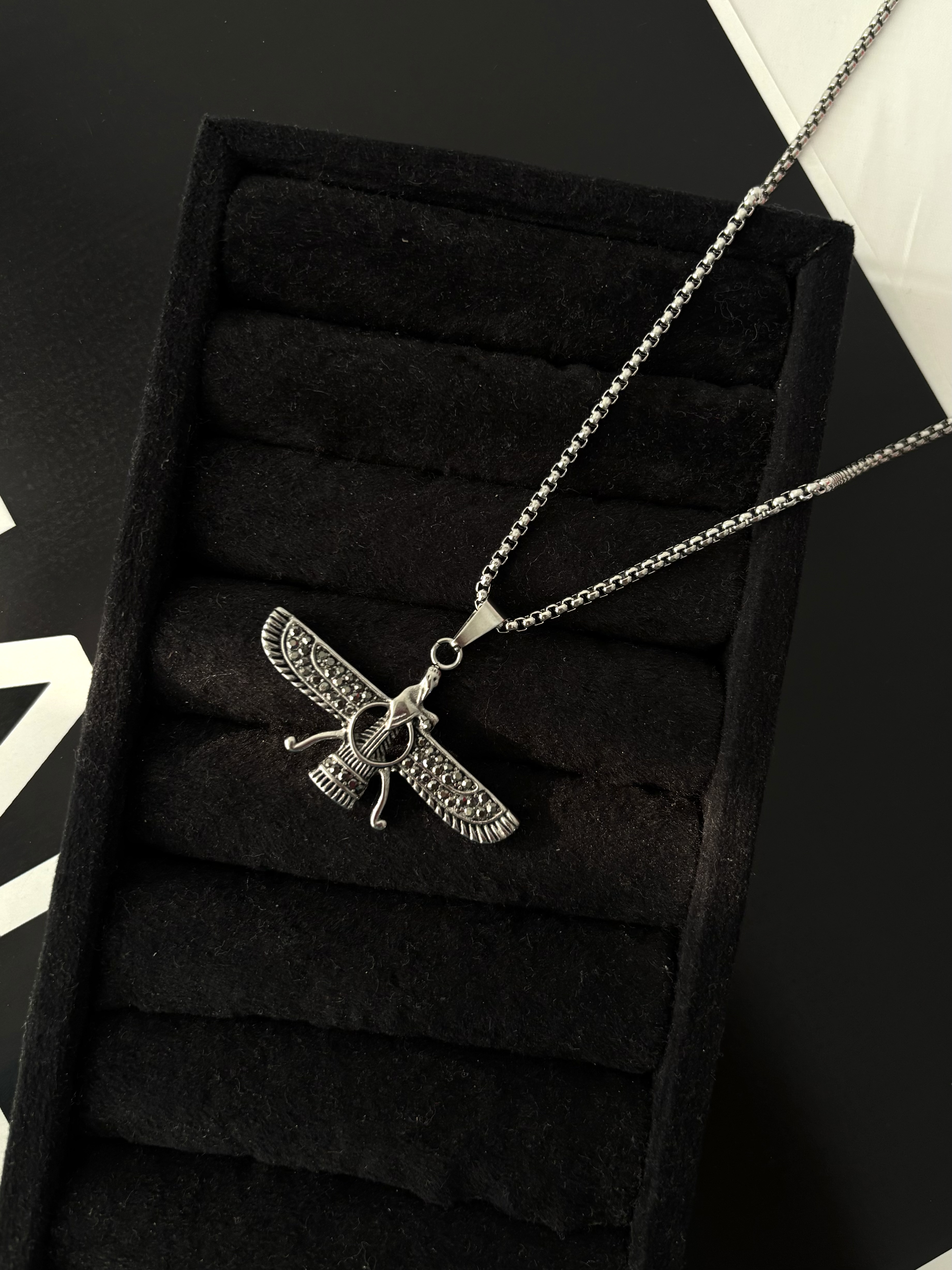 گردنبند مردانه فروهر