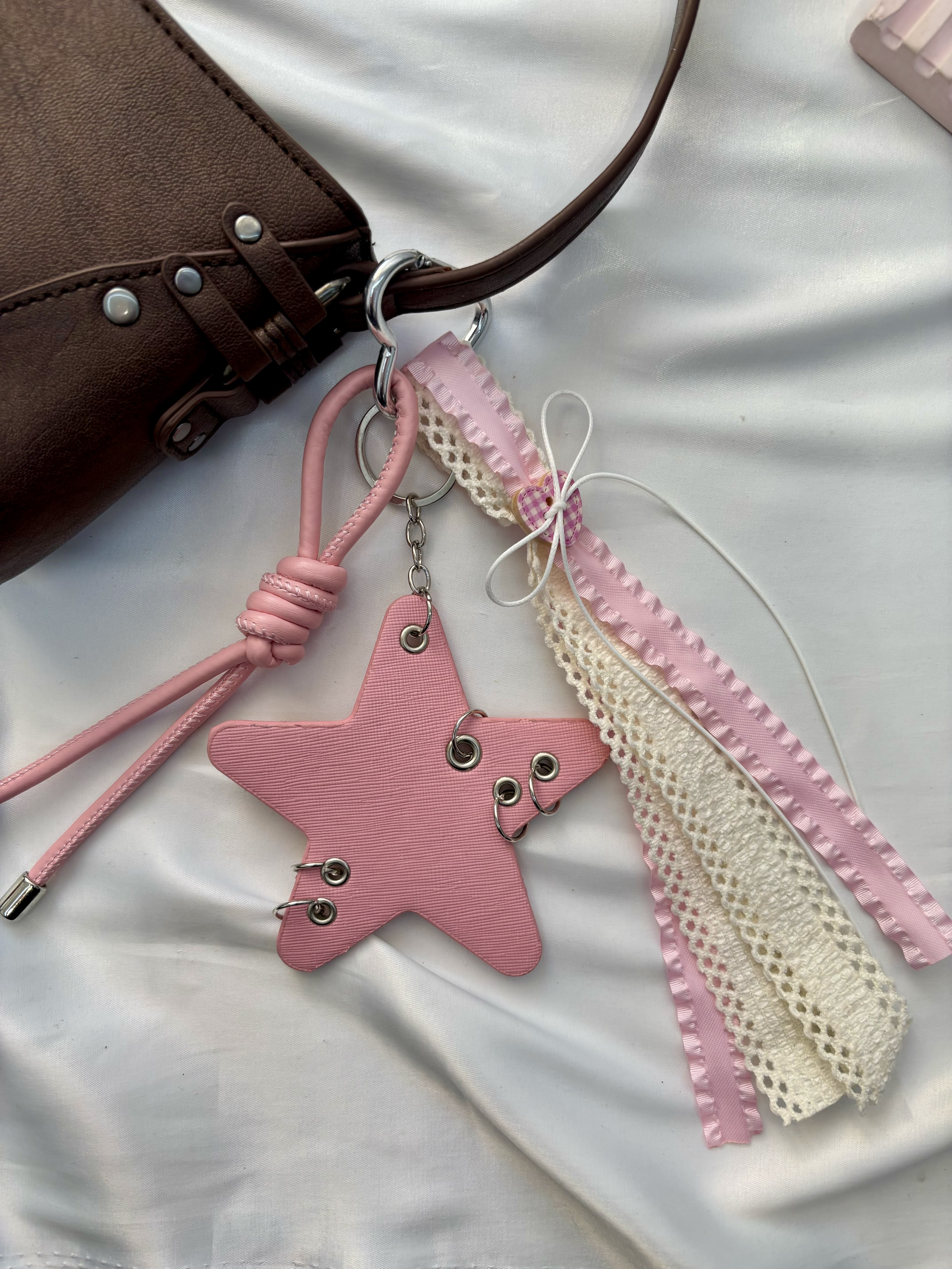 چارم بگ ستاره صورتی